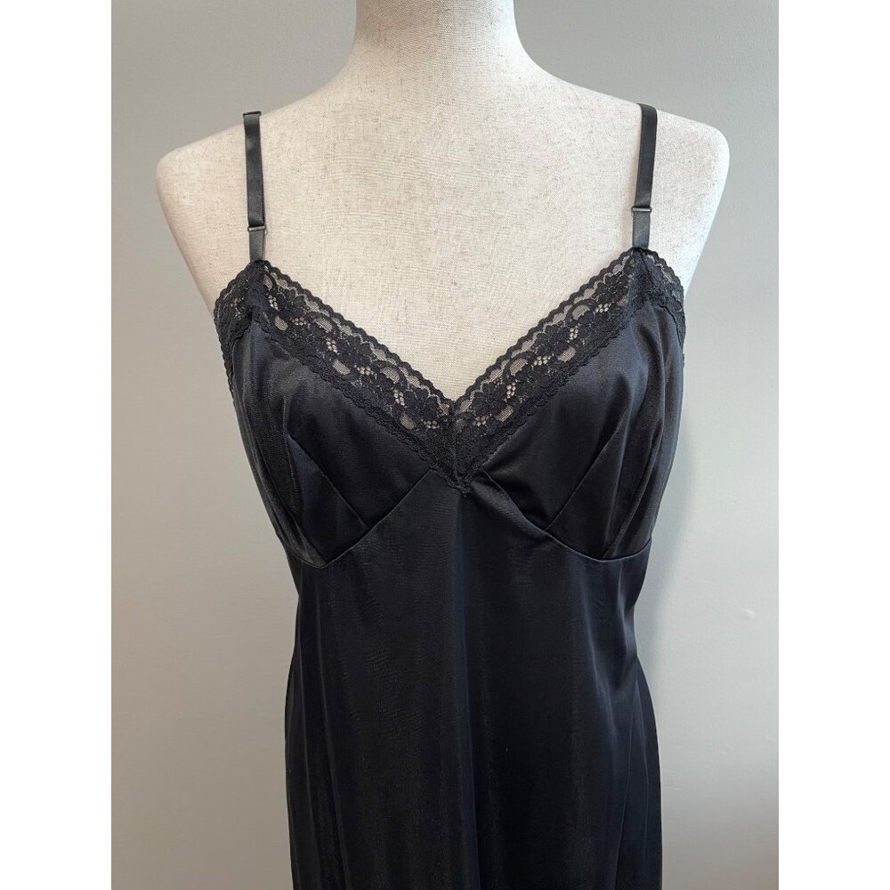 Vtg Vanity Fair Slip Dress Womens 38 26" Black with Lace Trim Nylon Made in USA - Picture 3 of 6